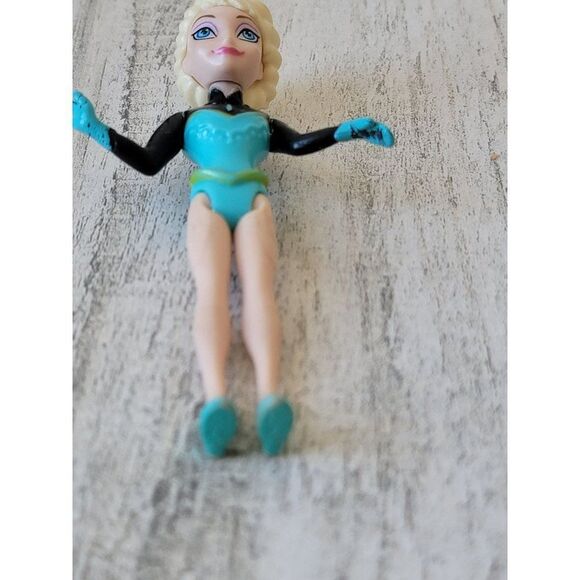 Mattel 2013 Queen Elsa snow princess Disney Pixar toy figure - Picture 3 of 4